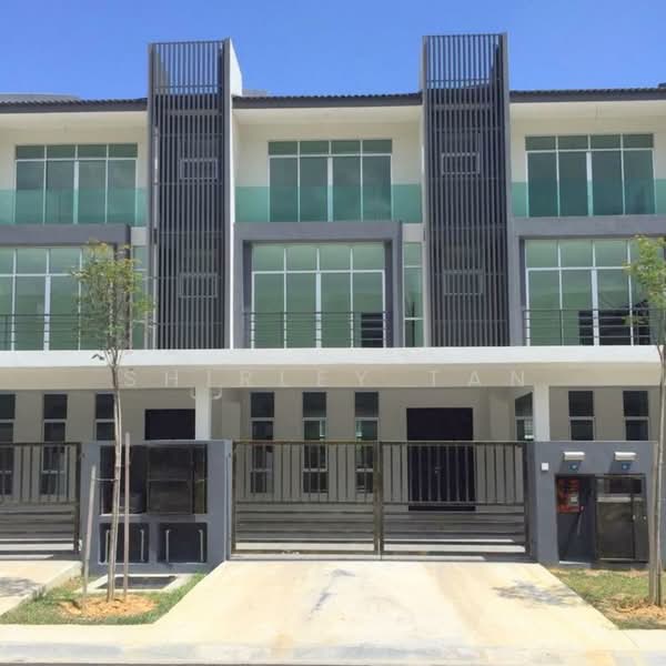 Rumah Teres 3 Tingkat untuk Dijual di Bangi (Selangor) - Shirley Tan - Exterior - PropertyGuru.com.my