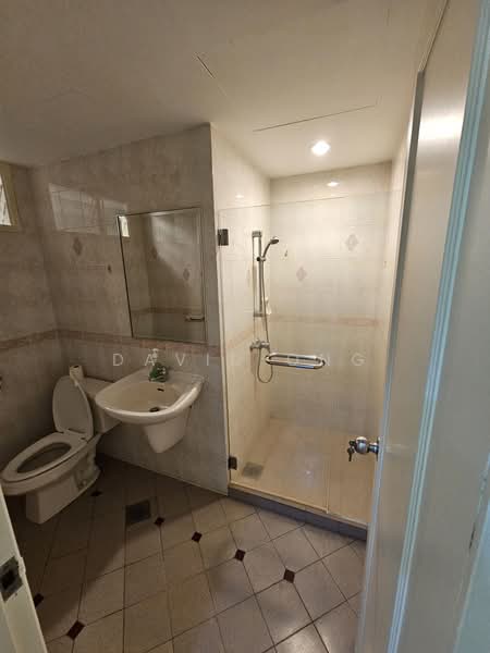 Condominium for Sale at Petrie Condominium - David Ong - Bathroom - PropertyGuru.com.my