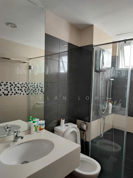Kondominium untuk Disewa di Gardens Ville - Dylan Low - Bathroom - PropertyGuru.com.my