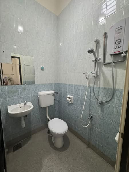 2-storey Terraced House for Rent in Setia Impian (Setia Alam) - Ai Chin Tan - Bathroom - PropertyGuru.com.my
