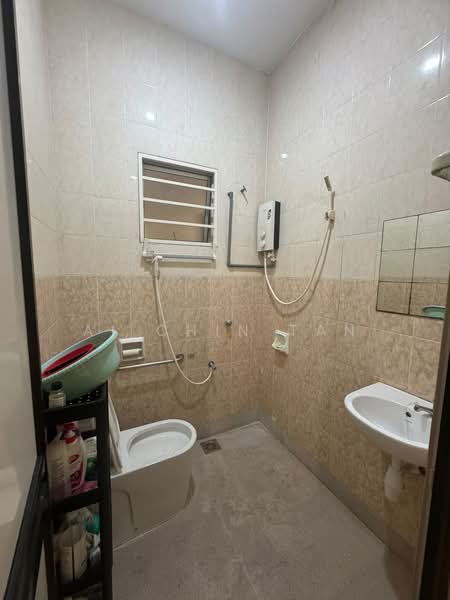 2-storey Terraced House for Rent in Setia Impian (Setia Alam) - Ai Chin Tan - Bathroom - PropertyGuru.com.my