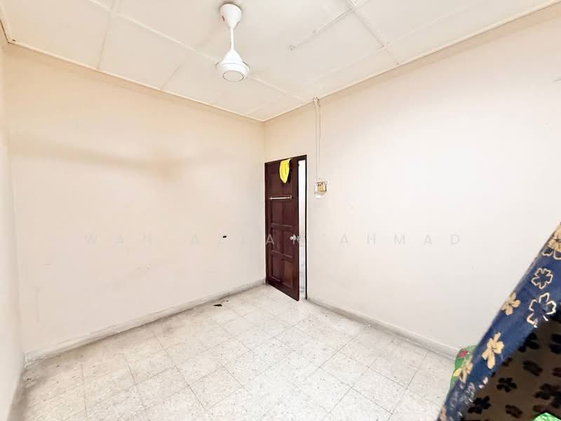 1-storey Terraced House for Sale in Bandar Baru Sungai Buloh (Sungai Buloh) - Wan Azlan Ahmad - PropertyGuru.com.my