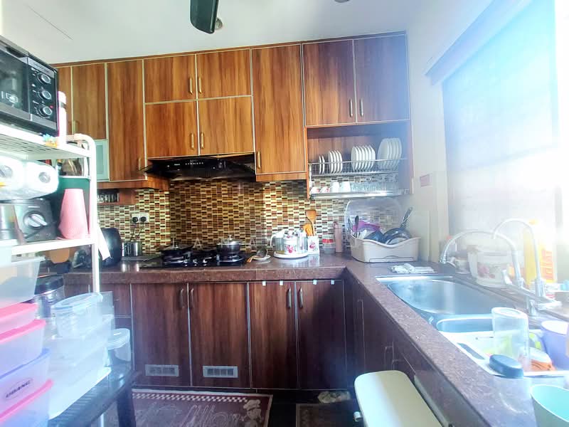 2-storey Terraced House for Rent in Sungai Buloh (Selangor) - Ziana Najib - Kitchen - PropertyGuru.com.my
