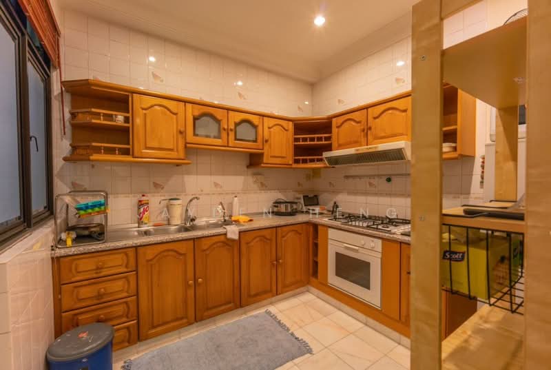 Condominium for Sale at Indah Damansara - Jayden Heng - Kitchen - PropertyGuru.com.my