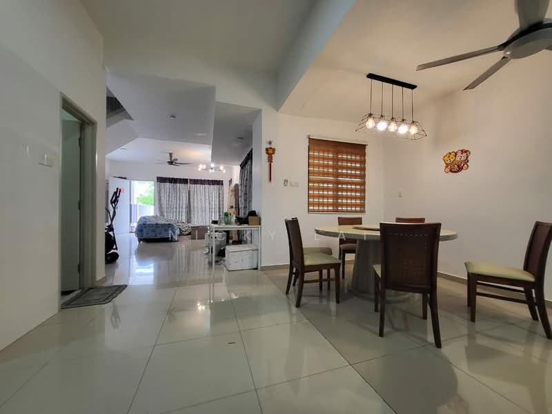 2-storey Terraced House for Sale in Bandar Tasik Puteri (Rawang) - Nicky Lai - Living Room - PropertyGuru.com.my