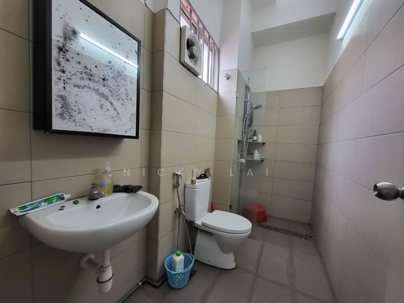 2-storey Terraced House for Sale in Bandar Tasik Puteri (Rawang) - Nicky Lai - Bathroom - PropertyGuru.com.my