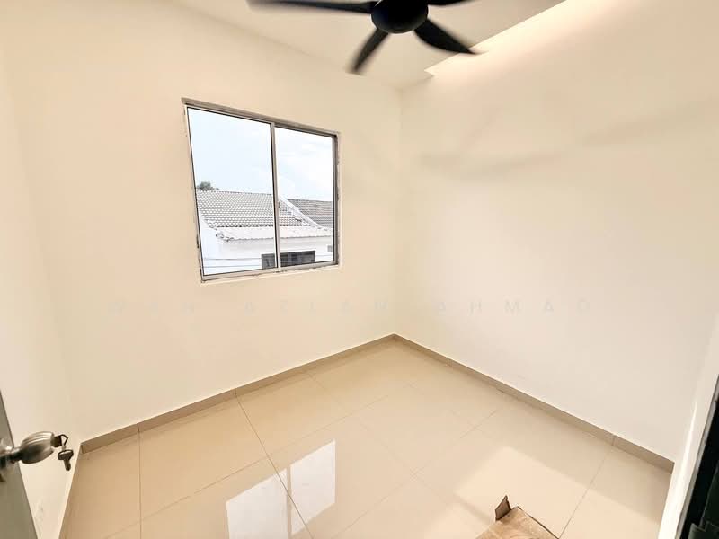 2-storey Terraced House for Sale in Bukit Sentosa (Rawang) - Wan Azlan Ahmad - PropertyGuru.com.my