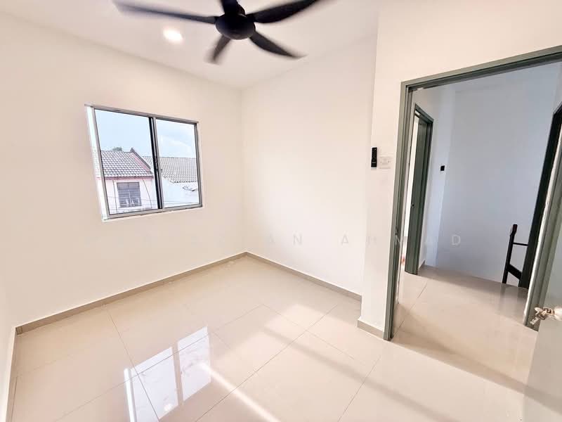 2-storey Terraced House for Sale in Bukit Sentosa (Rawang) - Wan Azlan Ahmad - PropertyGuru.com.my