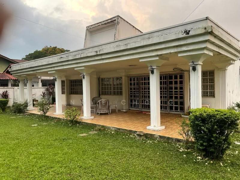 Bungalow House for Sale in Seksyen 16 (Petaling Jaya) - Annie Chong - Exterior - PropertyGuru.com.my