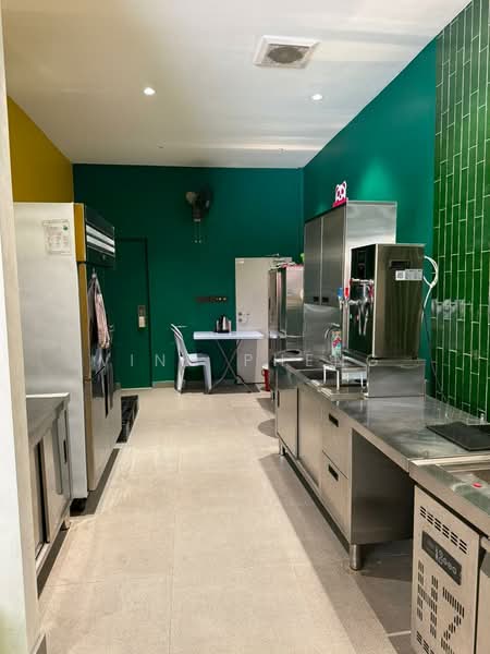 Shop for Sale in Taman Kota Syahbandar (Melaka City) - Vinc Pheng - Kitchen - PropertyGuru.com.my
