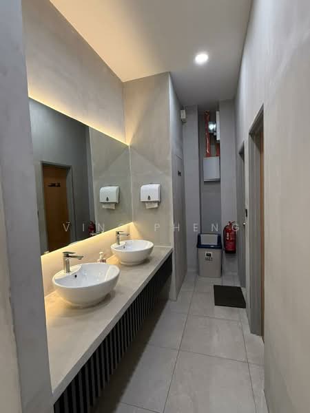 Shop for Sale in Taman Kota Syahbandar (Melaka City) - Vinc Pheng - Bathroom - PropertyGuru.com.my