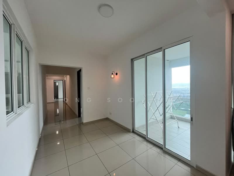 Kondominium untuk Disewa di EXO Residences - Yong Soo Kee - Corridor - PropertyGuru.com.my