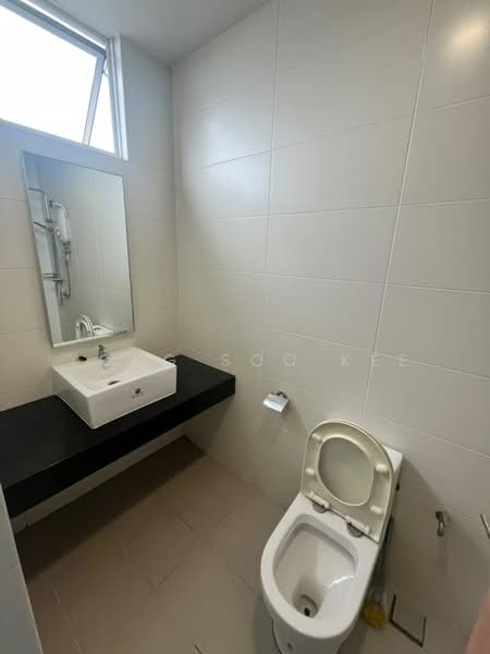 Kondominium untuk Disewa di EXO Residences - Yong Soo Kee - Bathroom - PropertyGuru.com.my
