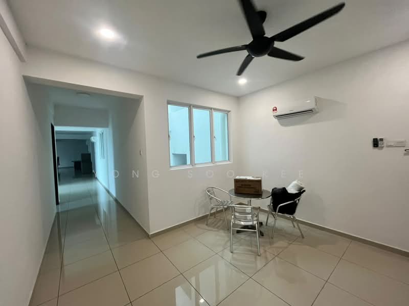 Kondominium untuk Disewa di EXO Residences - Yong Soo Kee - Corridor - PropertyGuru.com.my