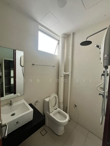 Kondominium untuk Disewa di EXO Residences - Yong Soo Kee - Bathroom - PropertyGuru.com.my