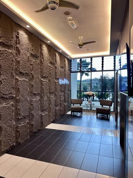 Kediaman Servis untuk Dijual di Subang Soho (One Soho) - Sand Yip - Lobby - PropertyGuru.com.my