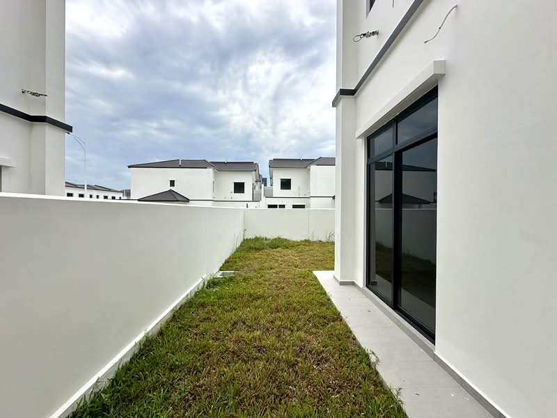 Cluster House for Sale in Eco Botanic (Iskandar Puteri (Nusajaya)) - TK Ding - Exterior - PropertyGuru.com.my