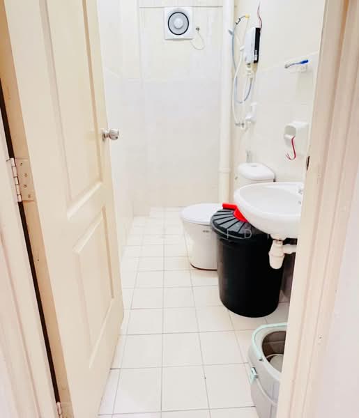 Condominium for Rent at Sentul Utama Condominium - Azri Zabidin - Bathroom - PropertyGuru.com.my