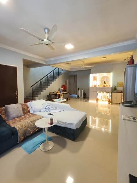 Rumah Teres 2 Tingkat untuk Dijual di Seksyen 5, Bandar Kinrara (Puchong) - Irene Looi - Living Room - PropertyGuru.com.my