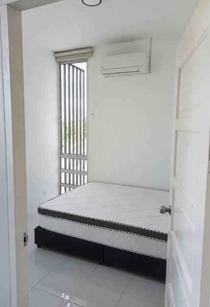 Apartment for Sale at Naim Eduvista Apartment - Kenneth Wong - Bedroom - PropertyGuru.com.my