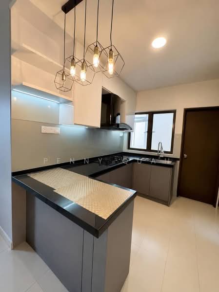Servis Apartment untuk Dijual di Suria Putra - Penny Quah - Kitchen - PropertyGuru.com.my