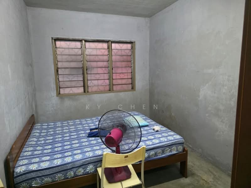 Flat for Sale at Taman Cheras - KY CHEN - Bedroom - PropertyGuru.com.my