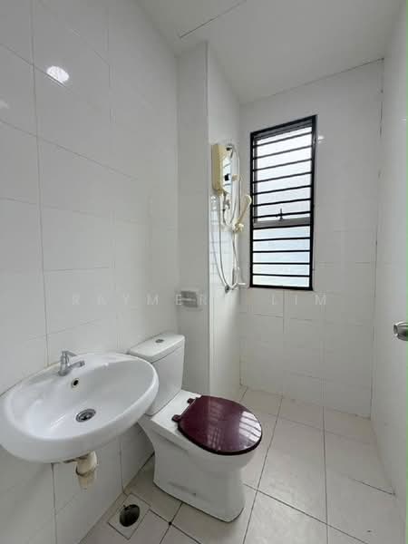 Rumah Kluster untuk Disewa di Rawang (Selangor) - Raymerc Lim - Bathroom - PropertyGuru.com.my