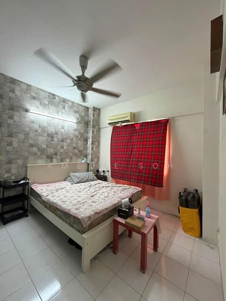 Apartment for Sale at Sri Aman Block G (Sri Aman Block 6) - Amelie Soh - Bedroom - PropertyGuru.com.my