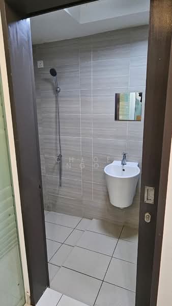 Office for Sale in Kampung Berembang (Ampang) - Chloe Ngo - Bathroom - PropertyGuru.com.my