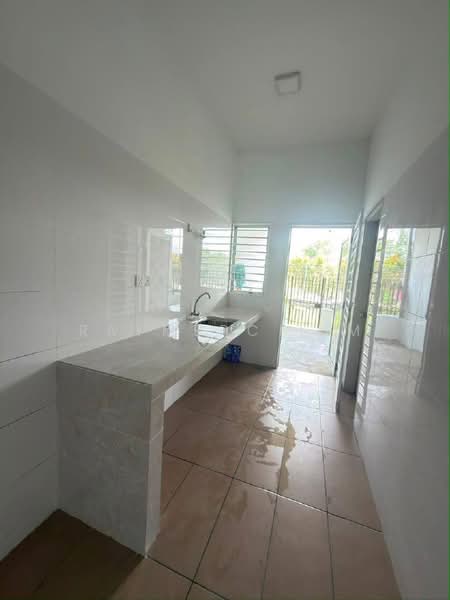 2-storey Terraced House for Rent in Bandar Tasik Puteri (Rawang) - Raymerc Lim - Kitchen - PropertyGuru.com.my