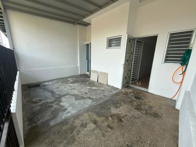 2-storey Terraced House for Rent in Bandar Tasik Puteri (Rawang) - Raymerc Lim - Exterior - PropertyGuru.com.my