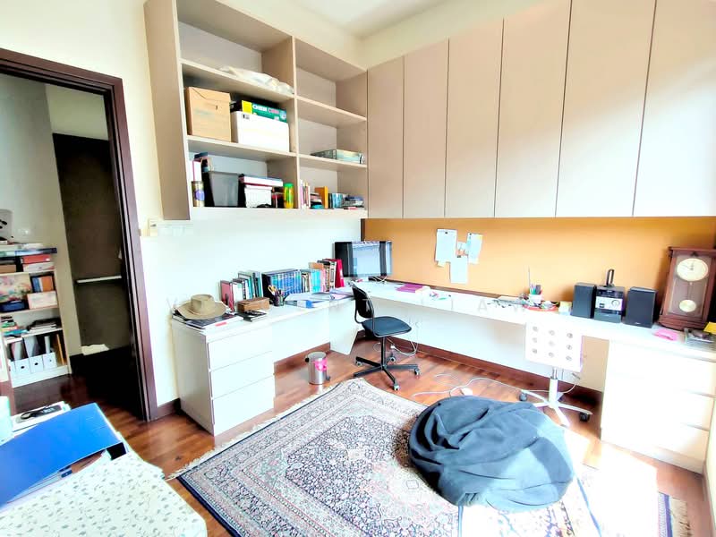 Rumah Berkembar untuk Dijual di Ara Damansara (Selangor) - Vincent Liaw - Study - PropertyGuru.com.my