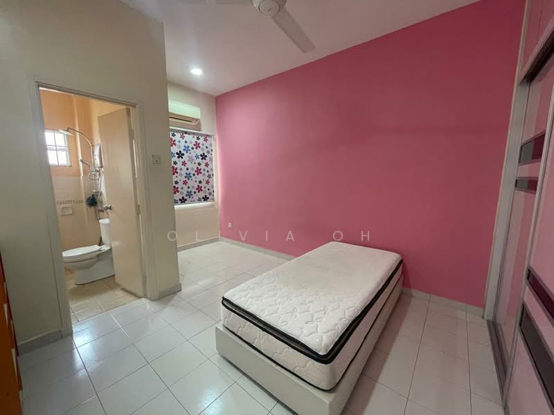 2-storey Terraced House for Rent in Seremban 2 (Negeri Sembilan) - OLIVIA OH - Bedroom - PropertyGuru.com.my