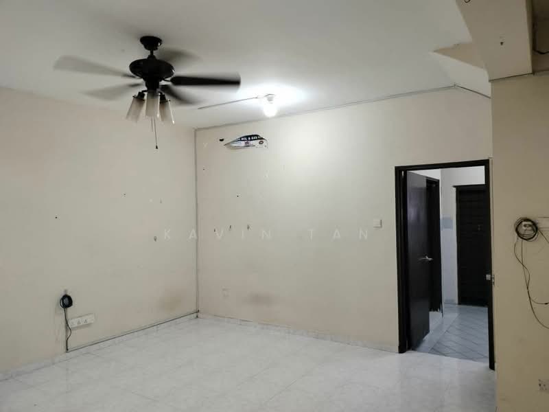 2-storey Terraced House for Rent in Bandar Baru Permas Jaya (Permas Jaya) - Kavin Tan - Living Room - PropertyGuru.com.my