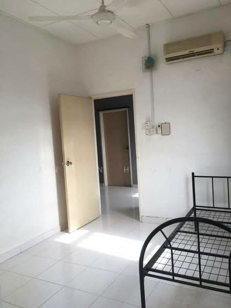 Servis Apartment untuk Dijual di Nusa Perdana Apartment - Anson Hiong - Bedroom - PropertyGuru.com.my