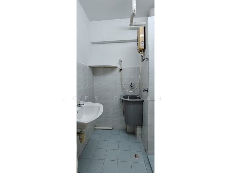 Flat for Rent at Green Garden - Joey Cheah - Bathroom - PropertyGuru.com.my
