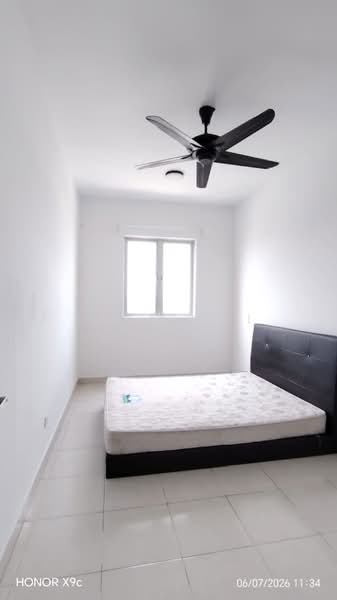 Pangsapuri untuk Disewa di Aronia - Sara Ooi - Master room - PropertyGuru.com.my