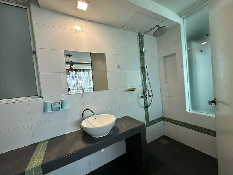 Service Residence for Sale at Ritze Perdana 2 - Wawa Leong - Bathroom - PropertyGuru.com.my