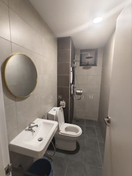 Servis Apartment untuk Disewa di AraTre' Residences - Ivan Lum - Bathroom - PropertyGuru.com.my