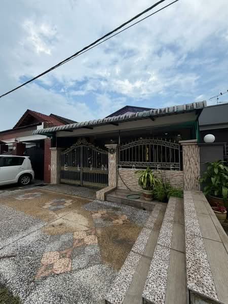 Rumah Teres 1 Tingkat untuk Dijual di Taman Puteri Wangsa (Ulu Tiram) - Melinda Ee - Exterior - PropertyGuru.com.my