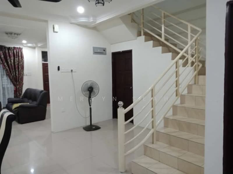 2-storey Terraced House for Sale in Kampung Jawi (Sungai Jawi) - Mervyn Seah - Stairs - PropertyGuru.com.my
