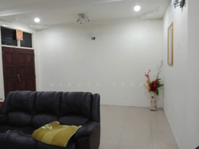 2-storey Terraced House for Sale in Kampung Jawi (Sungai Jawi) - Mervyn Seah - Living Room - PropertyGuru.com.my
