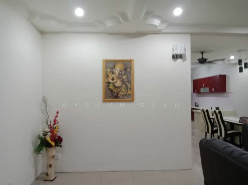 2-storey Terraced House for Sale in Kampung Jawi (Sungai Jawi) - Mervyn Seah - Living Room - PropertyGuru.com.my