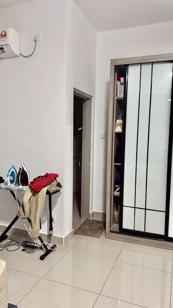 Service Residence for Sale at D'Summit Residences - Janice . - PropertyGuru.com.my