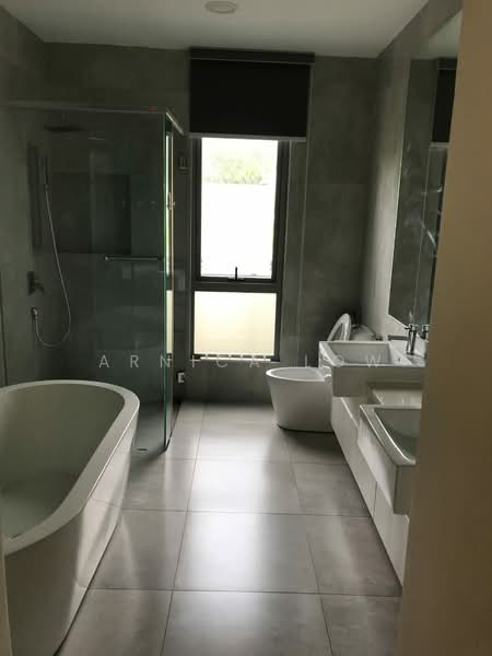 Rumah Teres 3 Tingkat untuk Dijual di Seri Kembangan (Selangor) - Arnica Low - PropertyGuru.com.my