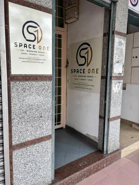Shop / Office for Rent in Sungai Buloh (Selangor) - Penny Quah - Entrance - PropertyGuru.com.my
