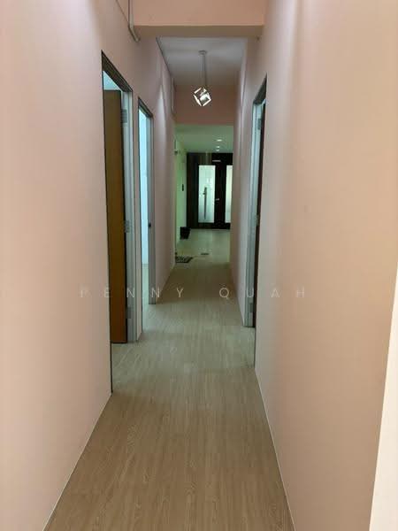 Shop / Office for Rent in Sungai Buloh (Selangor) - Penny Quah - Corridor - PropertyGuru.com.my