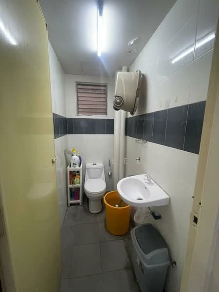 Apartment for Sale at Residensi Melor - YC Lee - Bathroom - PropertyGuru.com.my