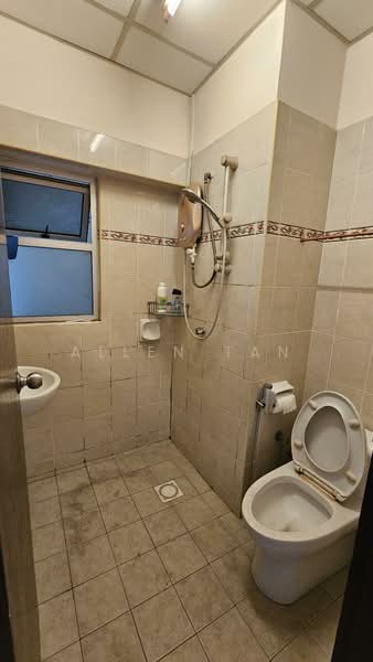 Kondominium untuk Disewa di Kelana Mahkota - Allen Tan - Bathroom - PropertyGuru.com.my