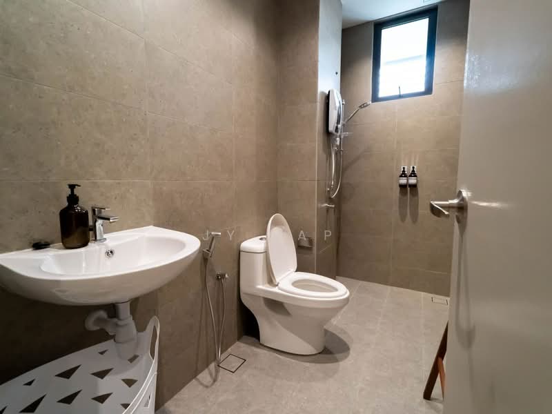 Kondominium untuk Disewa di Verando Residence - JY Yap - Bathroom - PropertyGuru.com.my